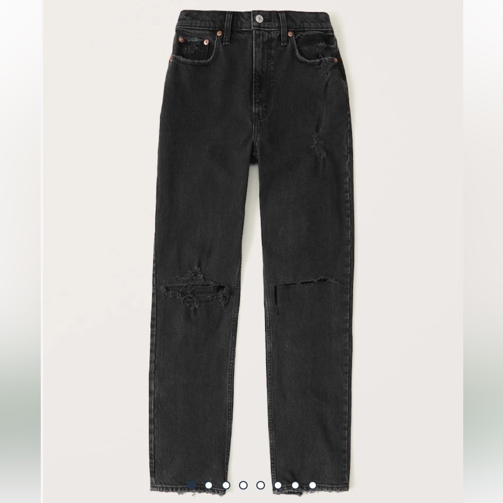 NWT Abercrombie Ultra High Rise 90s Straight Jean